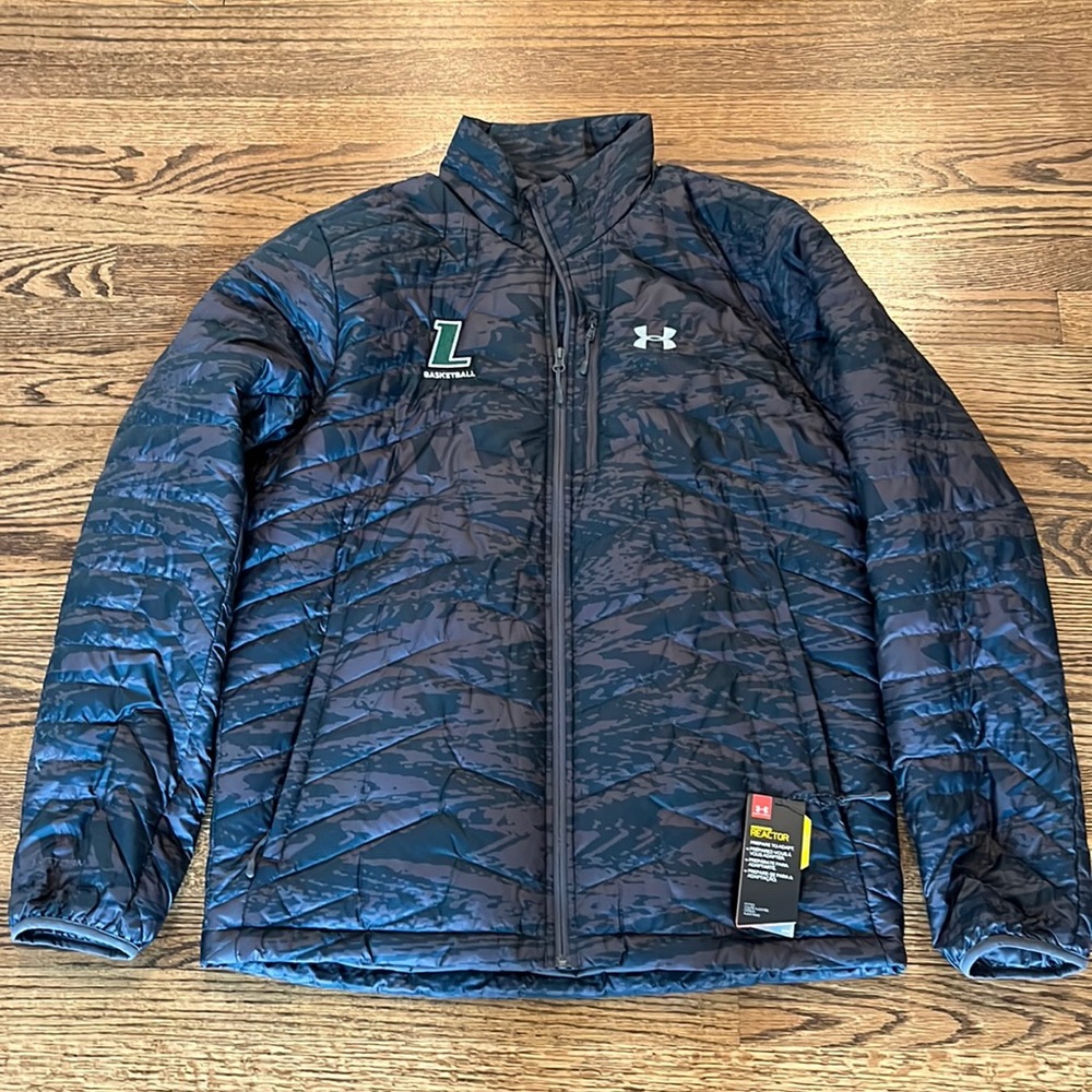 Men’s Loyola Basketball Under Armour Reactor Jacket, camo print, size XL